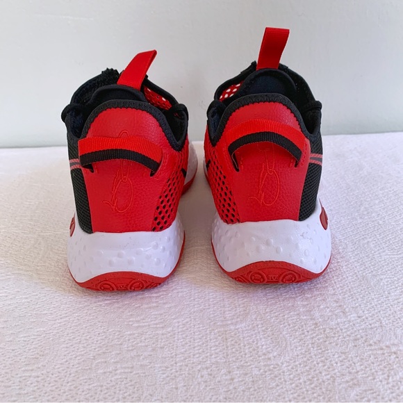 Nike Air PG 4 Basketball Athletic Shoes - Picture 15 of 16